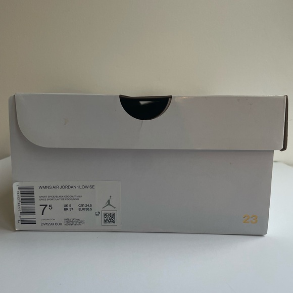 Jordan 1 Low SE Sport Spice/Black Coconut Milk - Picture 7 of 7